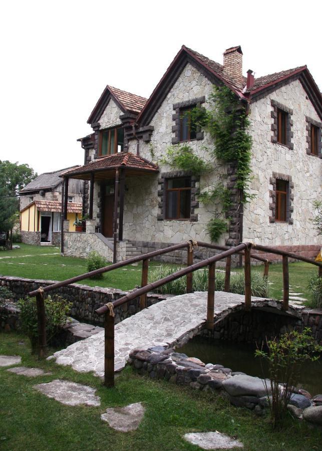 Eco Garden Bed & Breakfast Dilijan Bagian luar foto