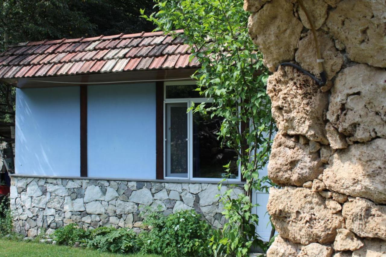 Eco Garden Bed & Breakfast Dilijan Bagian luar foto