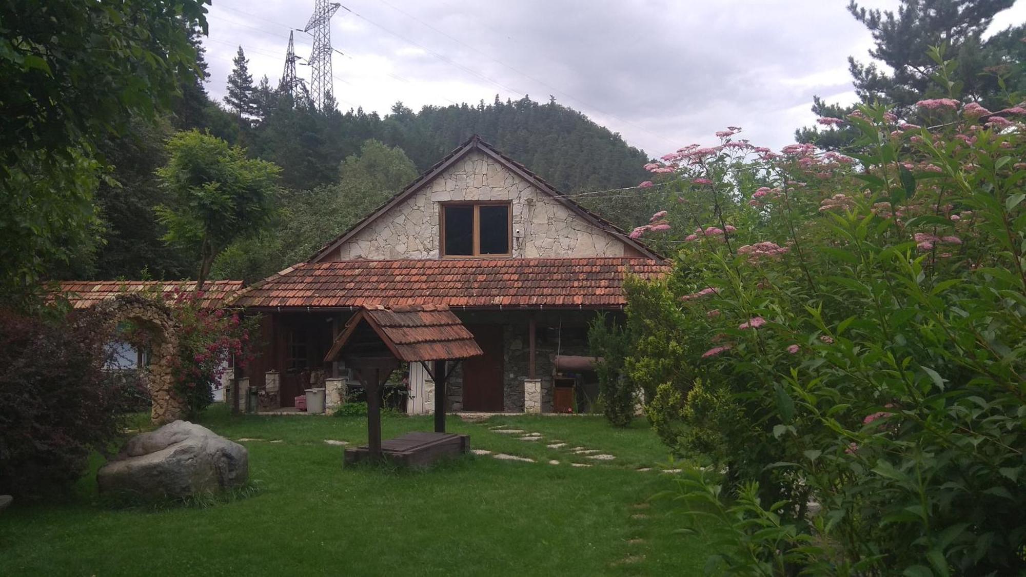 Eco Garden Bed & Breakfast Dilijan Bagian luar foto