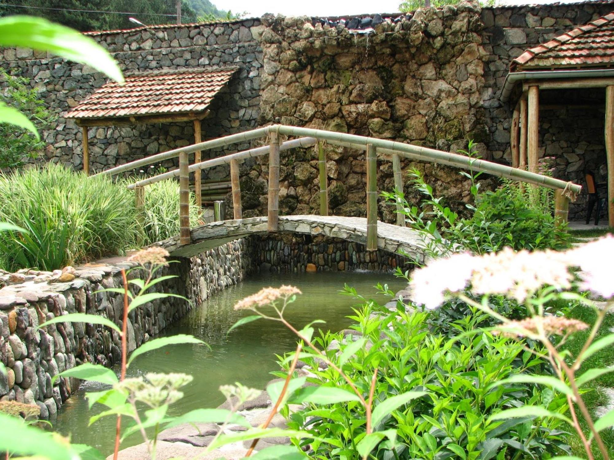 Eco Garden Bed & Breakfast Dilijan Bagian luar foto