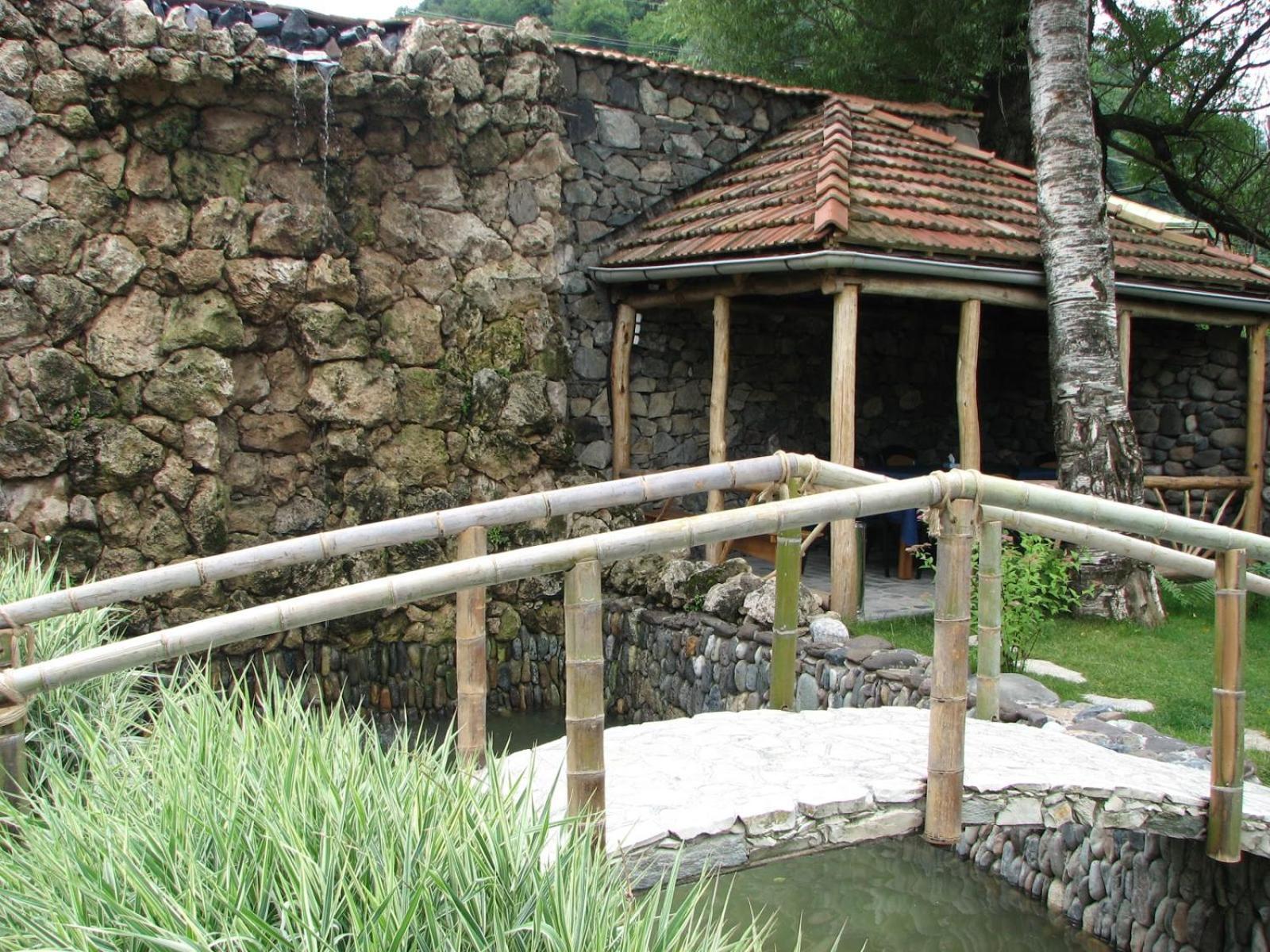 Eco Garden Bed & Breakfast Dilijan Bagian luar foto