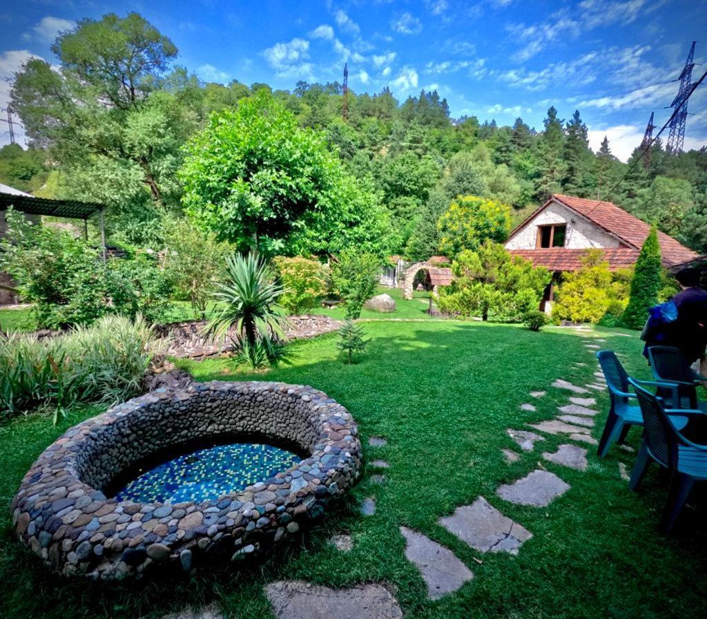 Eco Garden Bed & Breakfast Dilijan Bagian luar foto