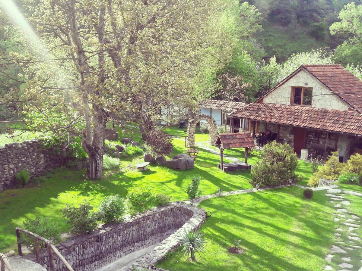 Eco Garden Bed & Breakfast Dilijan Bagian luar foto