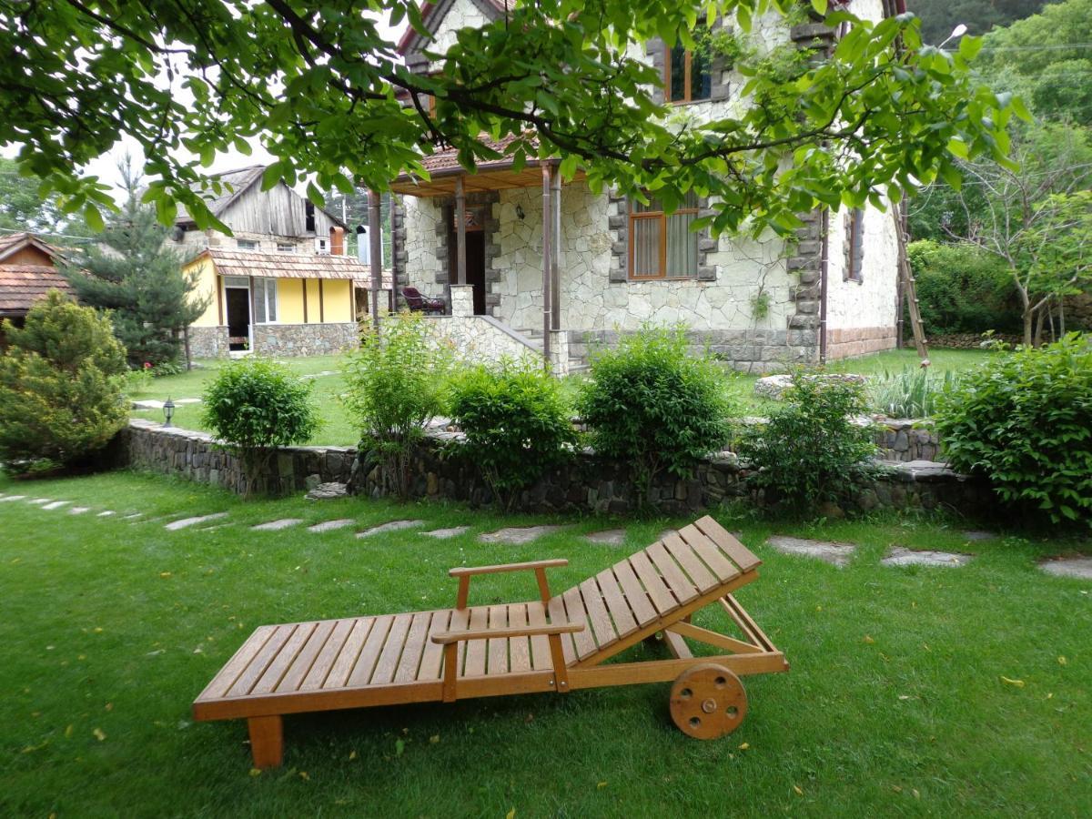 Eco Garden Bed & Breakfast Dilijan Bagian luar foto